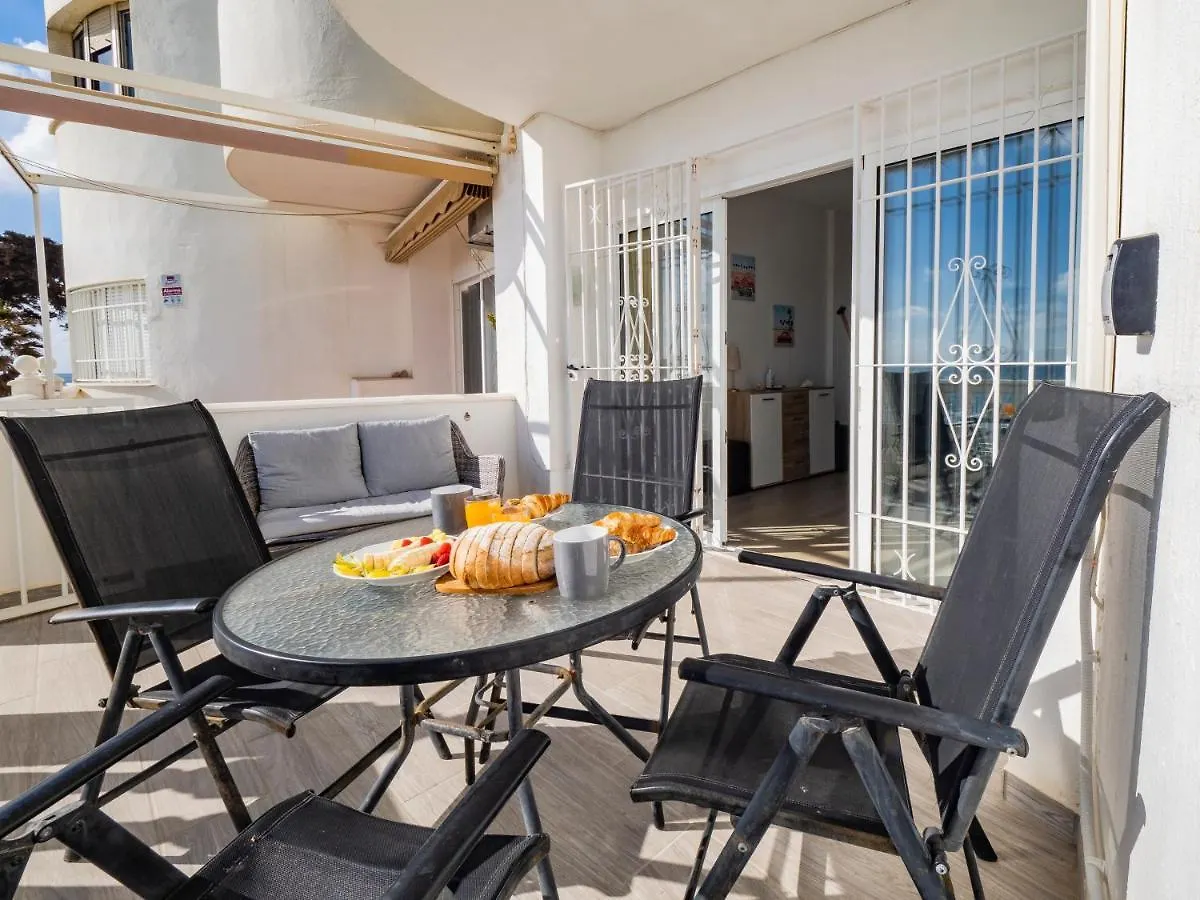 Apartment On Beach Mijas Sitio de Calahonda