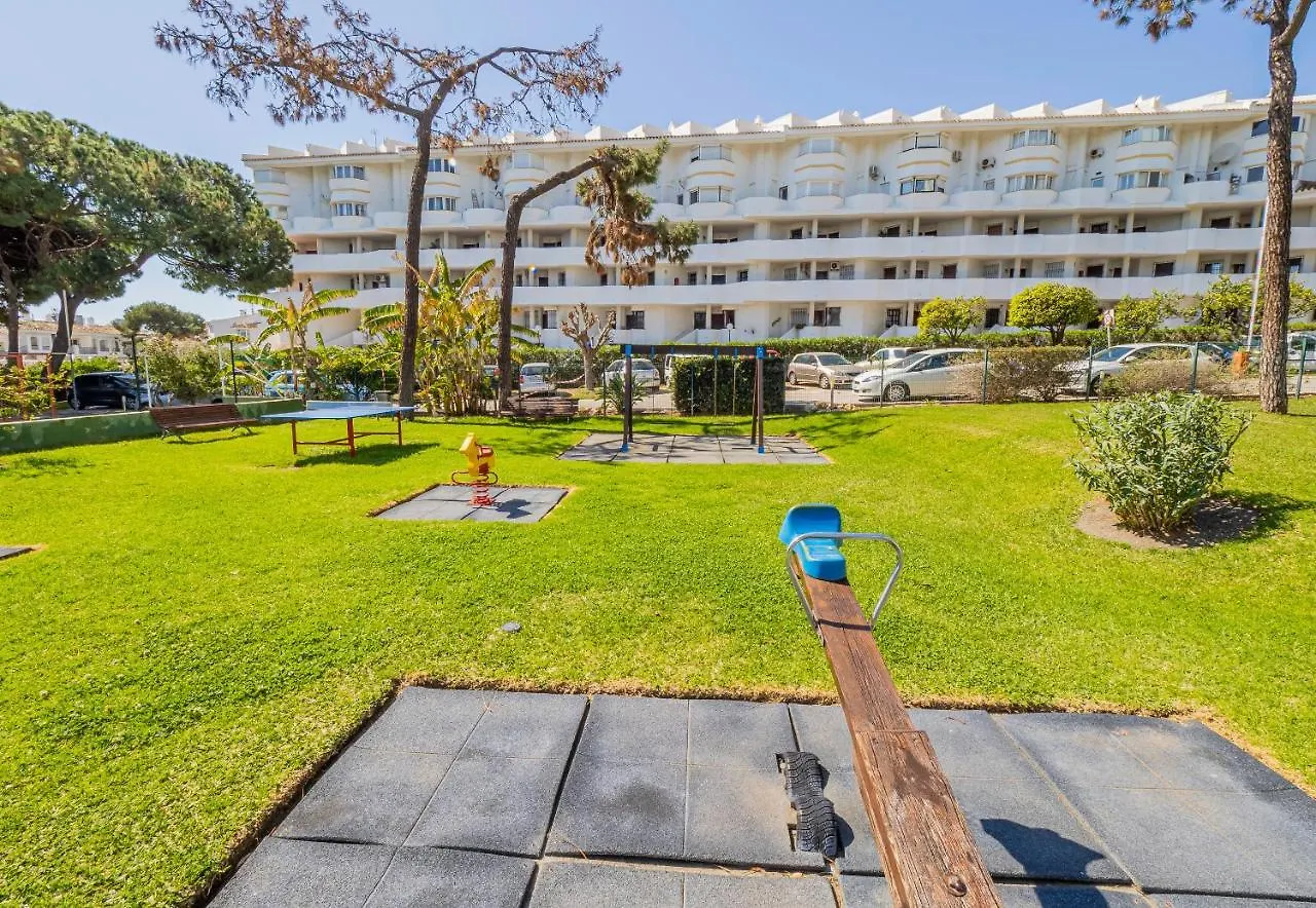 Apartment On Beach Mijas Sitio de Calahonda 0*,  Espagne
