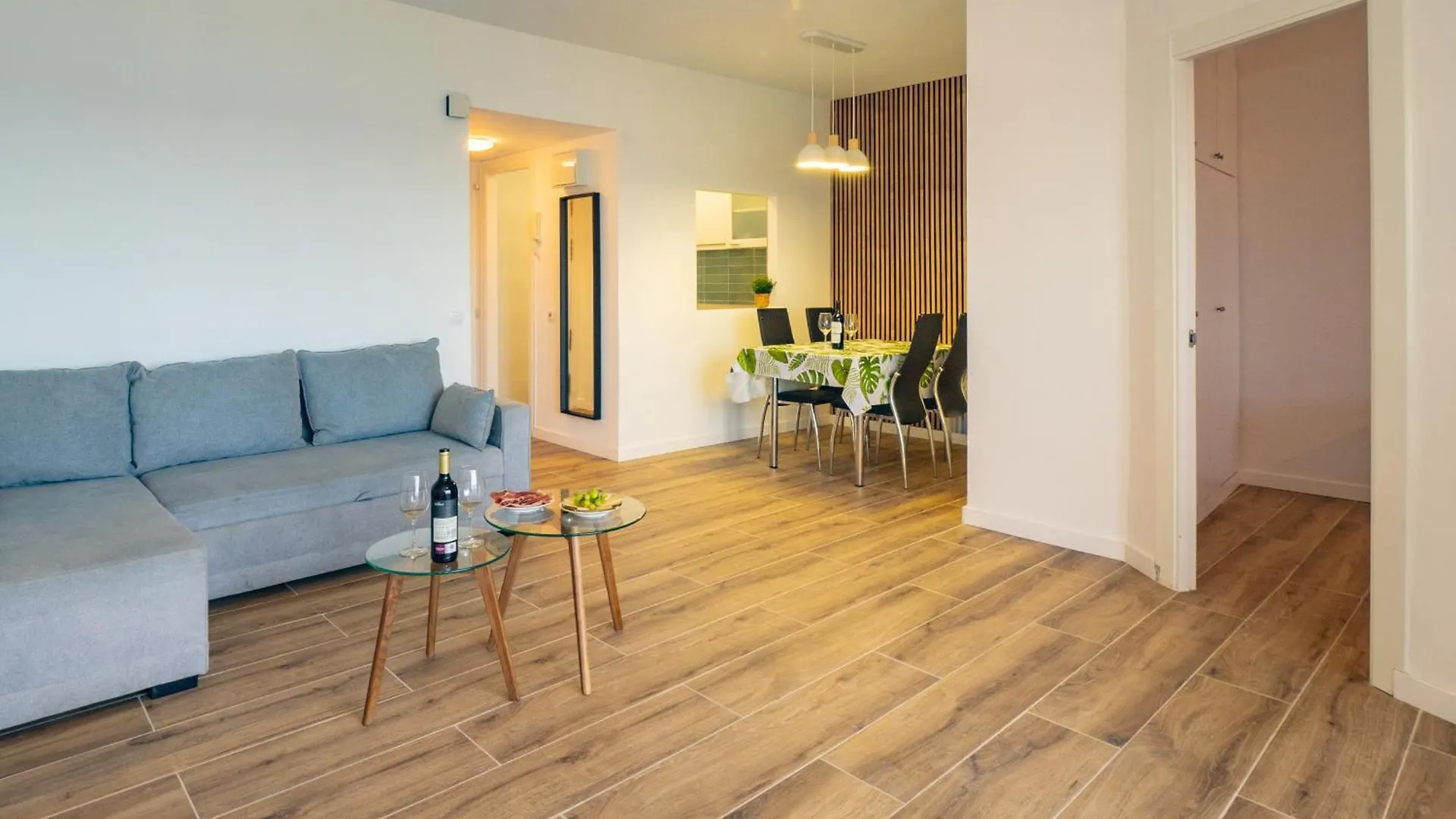 Apartment On Beach Mijas Sitio de Calahonda