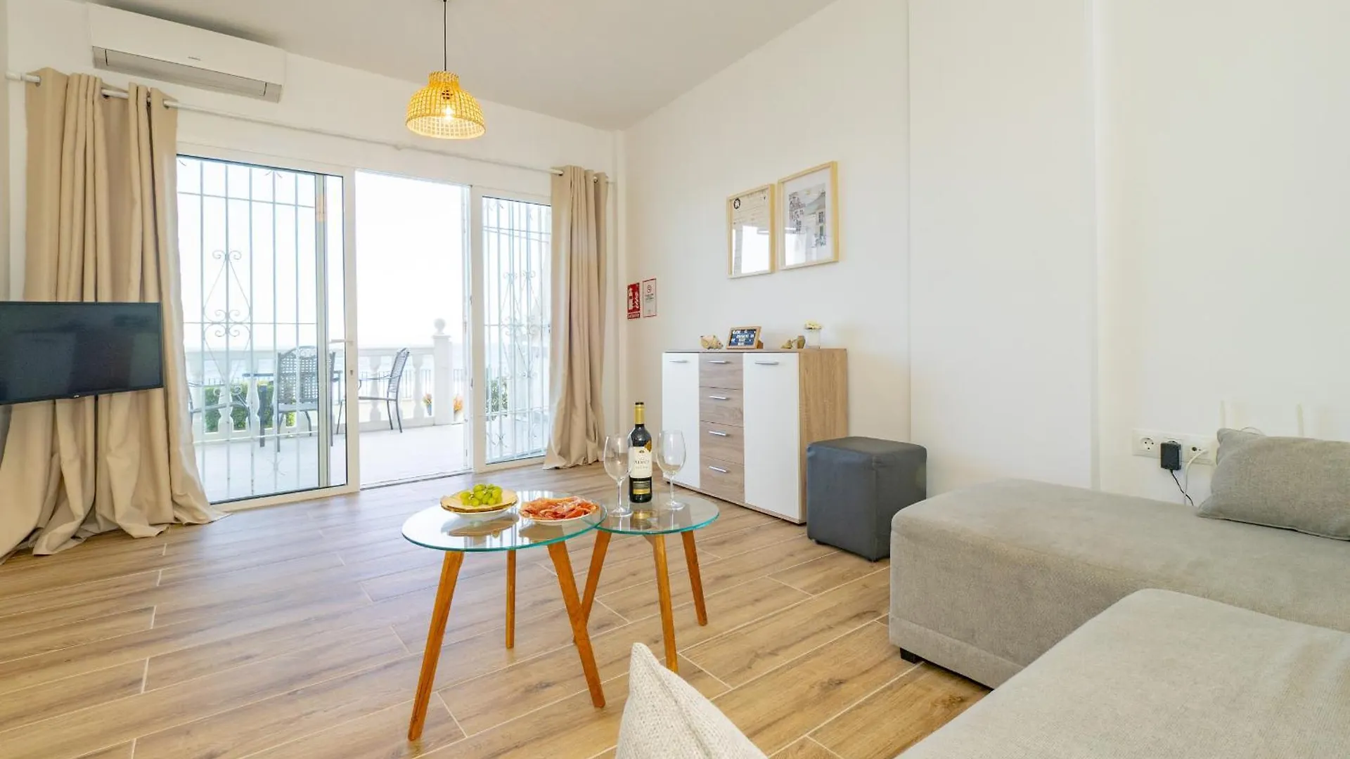 Apartment On Beach Mijas Sitio de Calahonda 0*,